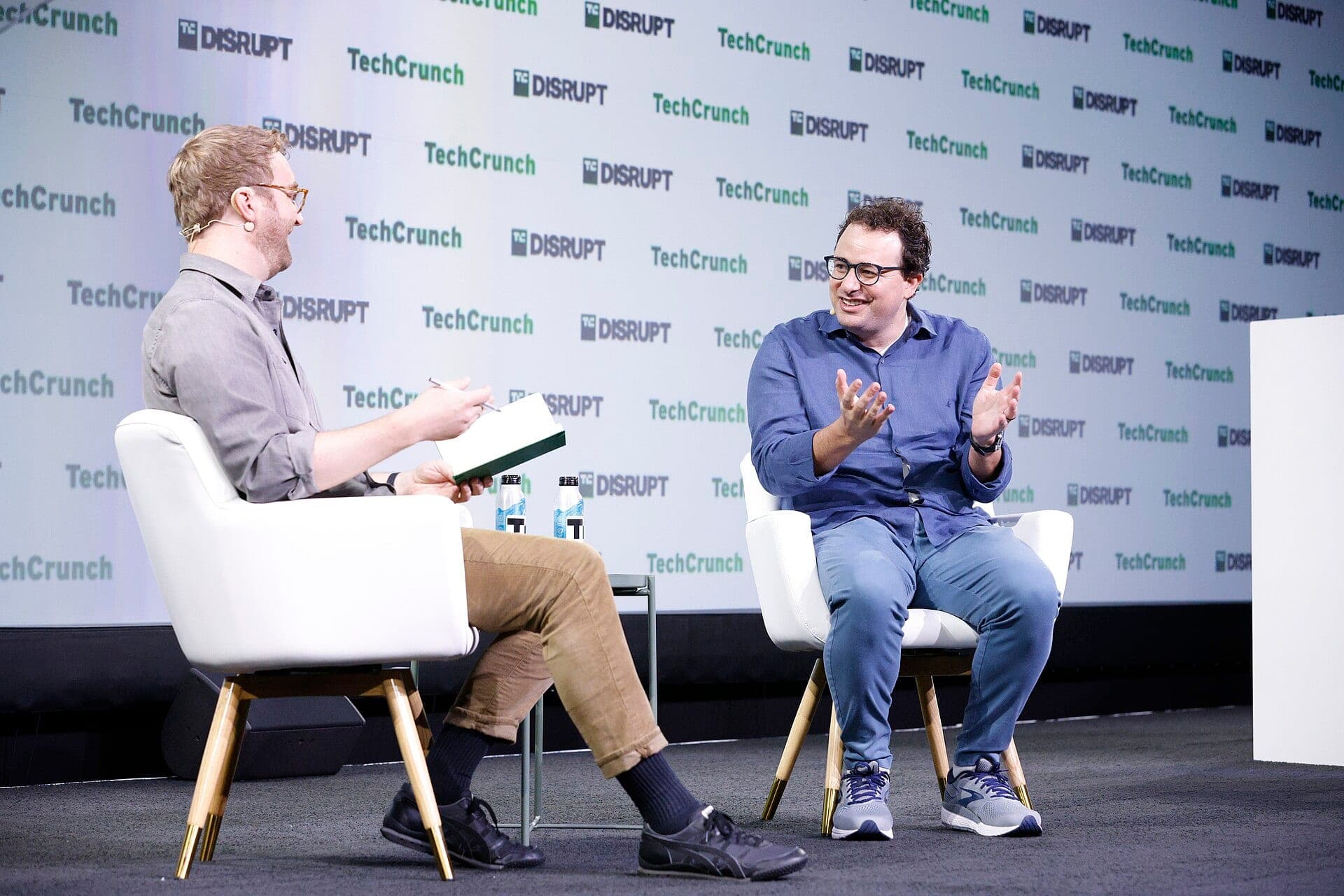 Anthropic Reaches a $30 Billion Run-Rate and Picks Nasdaq, Opening Core AI to Public Investors