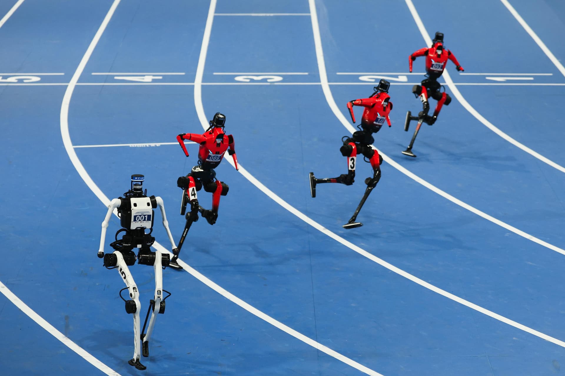 Tiangong Ultra pulvérise le record du 100 mètres d'Usain Bolt